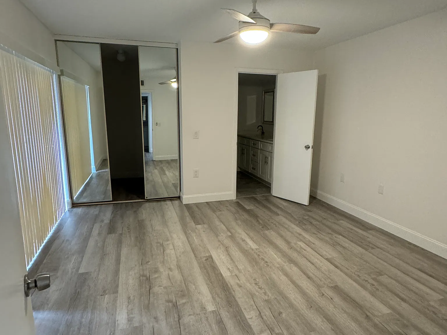 2 bed, 1236 sqft, $2,500 — Photo 2