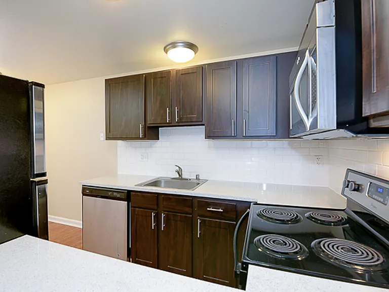 Northlink Apartments — Photo 63