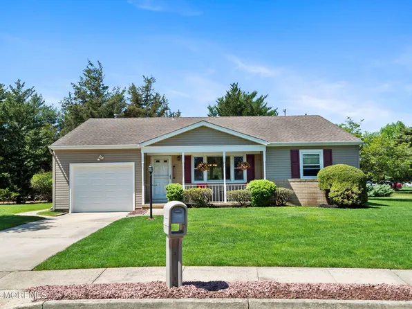 13 Cobham Court, Toms River, NJ 08757