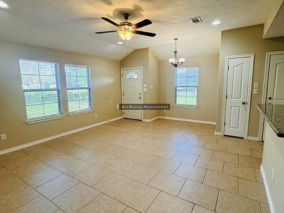 4th image of 1006 S 14th St