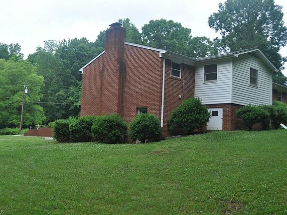5th image of 2900 Loretta Ln