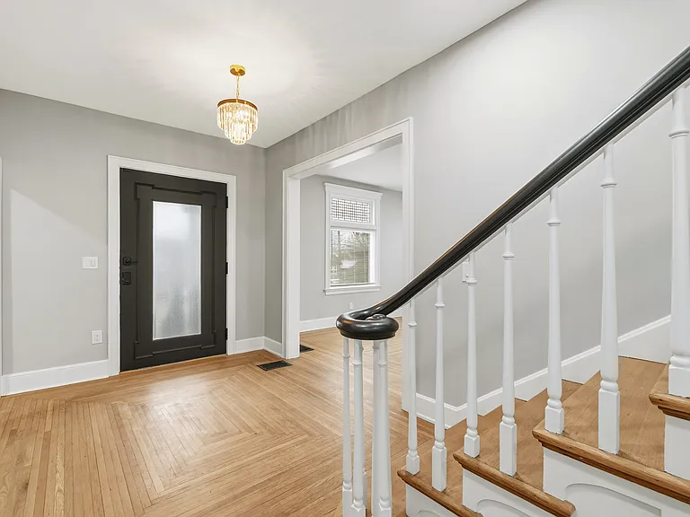 2978 Wardall Ave — Photo 23