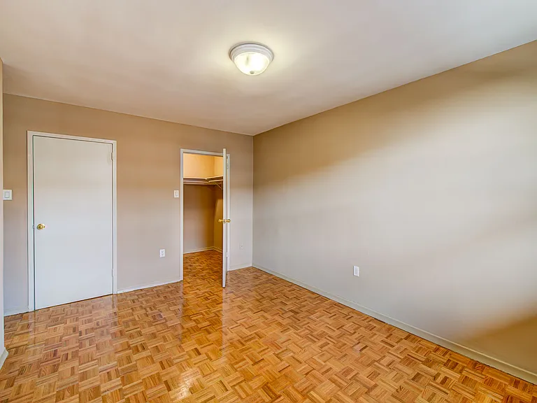 1785 Bloor St — Photo 25