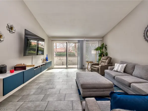 2461 El Paseo Cir, Paradise, NV 89121