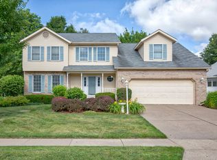 2930 Greenview Dr, Bettendorf, IA 52722