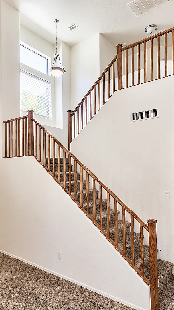 Beautiful 3-Bedroom Home in Cooley Station! — Photo 3