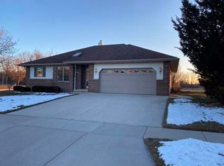 2251 Knuell St, Manitowoc, WI 54220