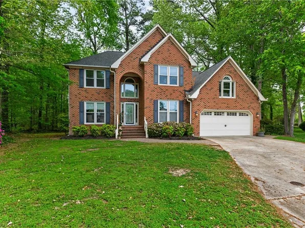 800 Dunwood Ct, Chesapeake, VA 23322