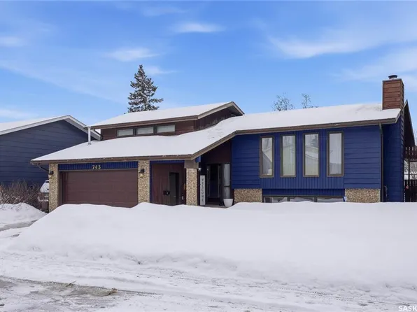 743 Coppermine CRESCENT, Saskatoon, SK S7K 4K8