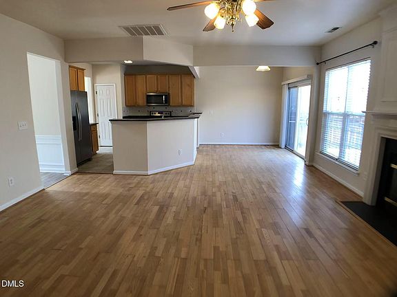 4th image of 206 Millicent Way