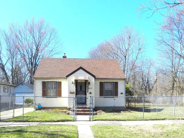 380 N McCord St, Benton Harbor, MI 49022