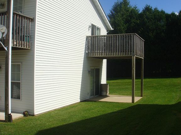 4th image of 641 Donna Dr