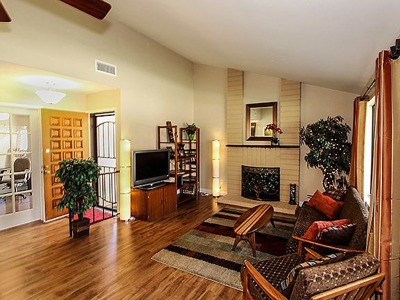 2nd image of 2036 Golden Circle Dr