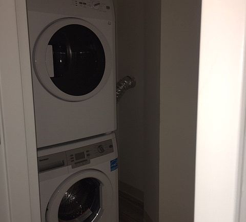 4th image of 10 Florence St APT 405