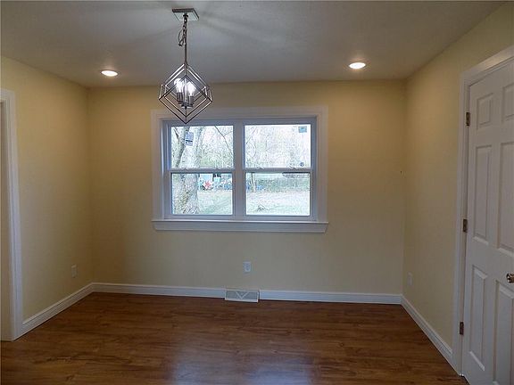 5th image of 107 Cheri Whitlock Dr