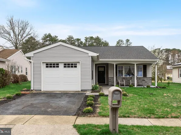 7 Picardy Pl, Southampton, NJ 08088