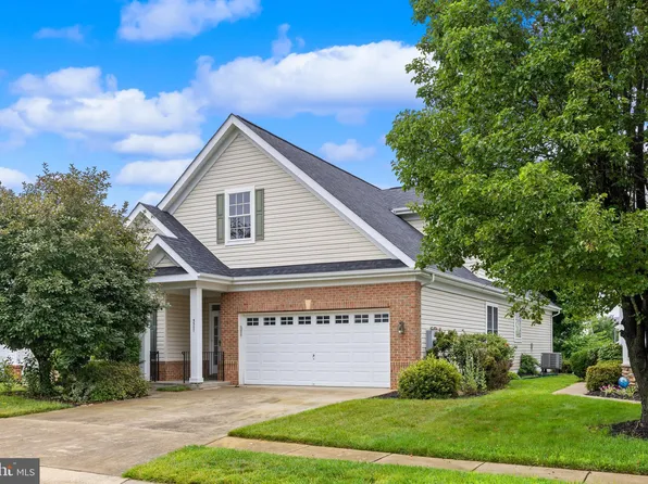 5307 W Philippi Pl, Fredericksburg, VA 22407