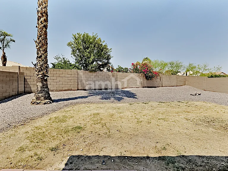 12554 W Holly St — Photo 19