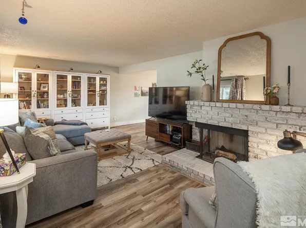 1280 E Huffaker Ln, Reno, NV 89511