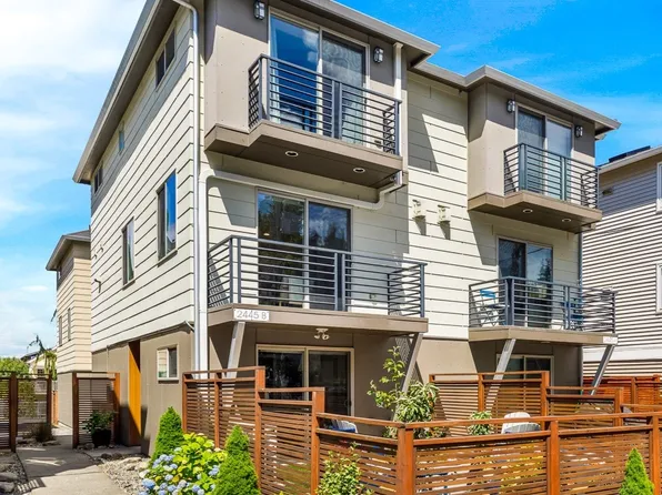 2445 55th Avenue SW #B, Seattle, WA 98116