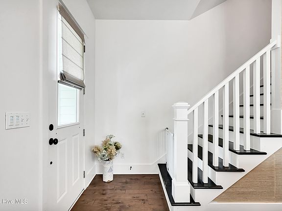 3rd image of 6027 Pine Laurel Drive