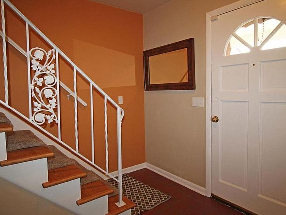 4th image of 1602 Penworth Dr
