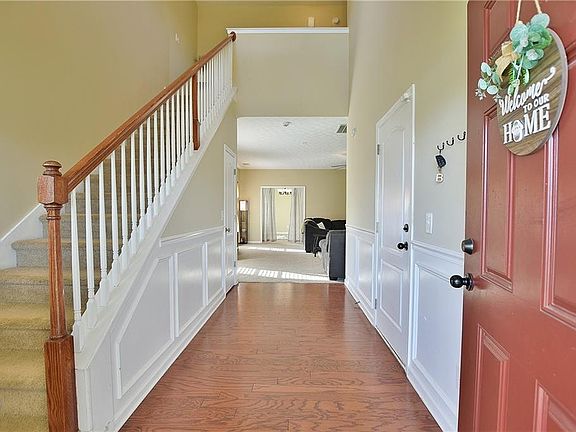 2nd image of 1 Brentview Dr