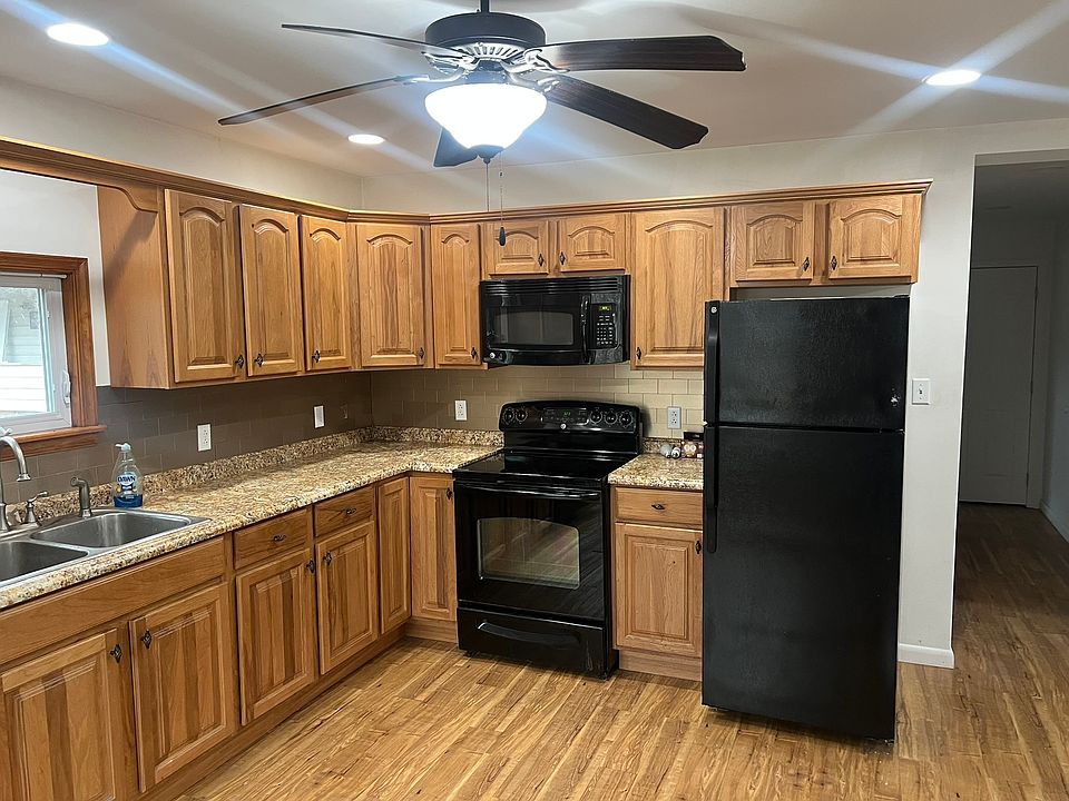 1st image of 1229 Water St APT 201