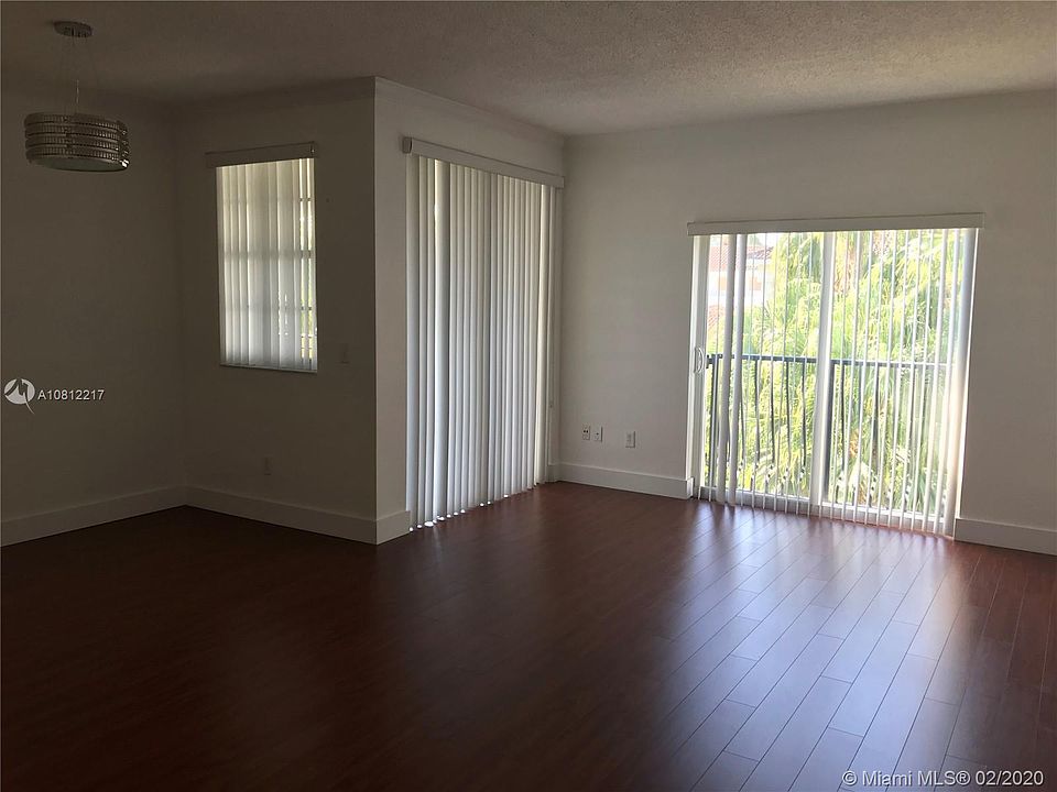 1st image of 3245 NE 184th St APT 13410