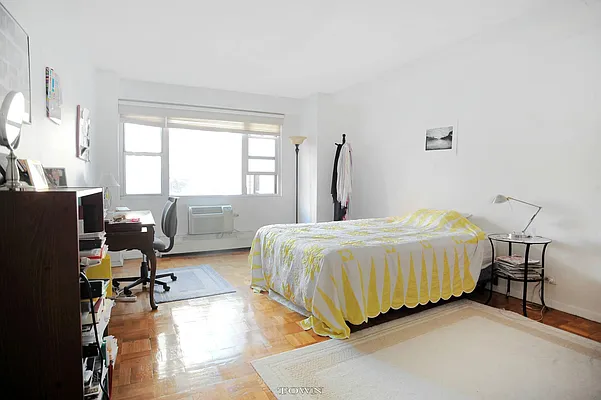 Rented by Town Residential | media 7