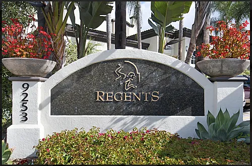 9263 Regents Rd Photo 1