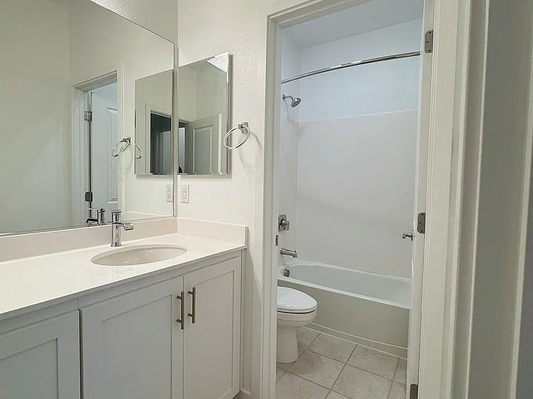 1520 Landing St — Photo 16