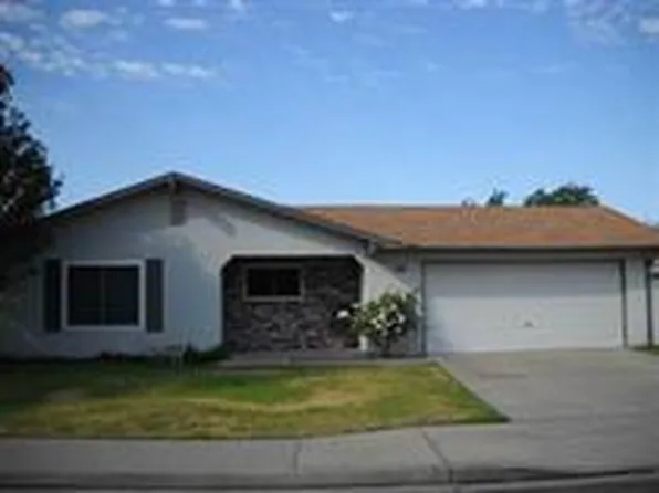 1508 Ashcroft Ave, Clovis, CA 93611