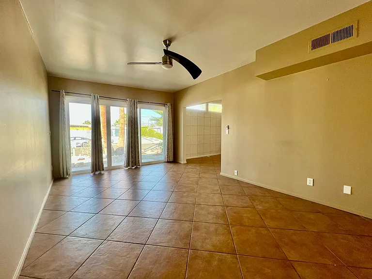3663 E Paseo Barbara — Photo 12
