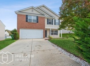 724 Overlook Rd, Lowell, NC 28098
