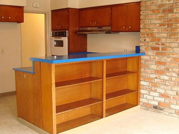 5th image of 5523 Camden Ave