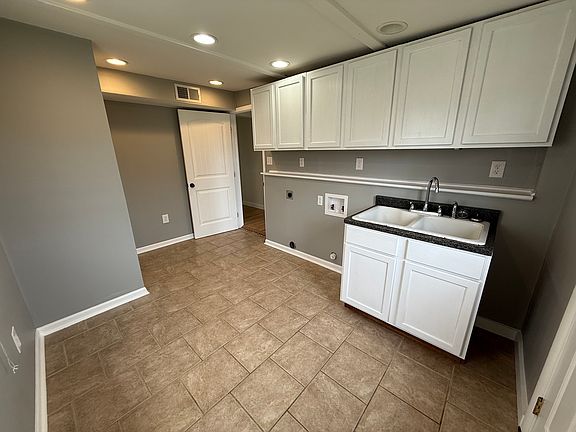 3rd image of 3523 N 35th West Ave