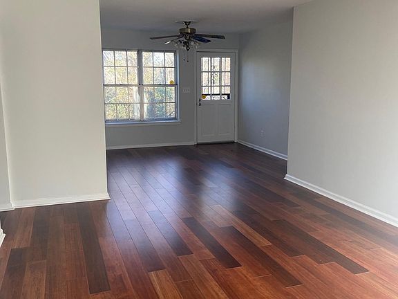 3rd image of 2060 Montreat Dr APT A