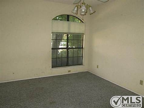 4th image of 1225 Wheat Field Dr