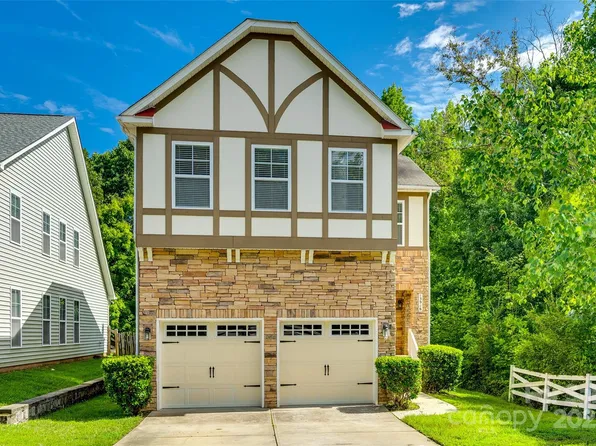 13916 Mallard Lake Rd, Charlotte, NC 28262