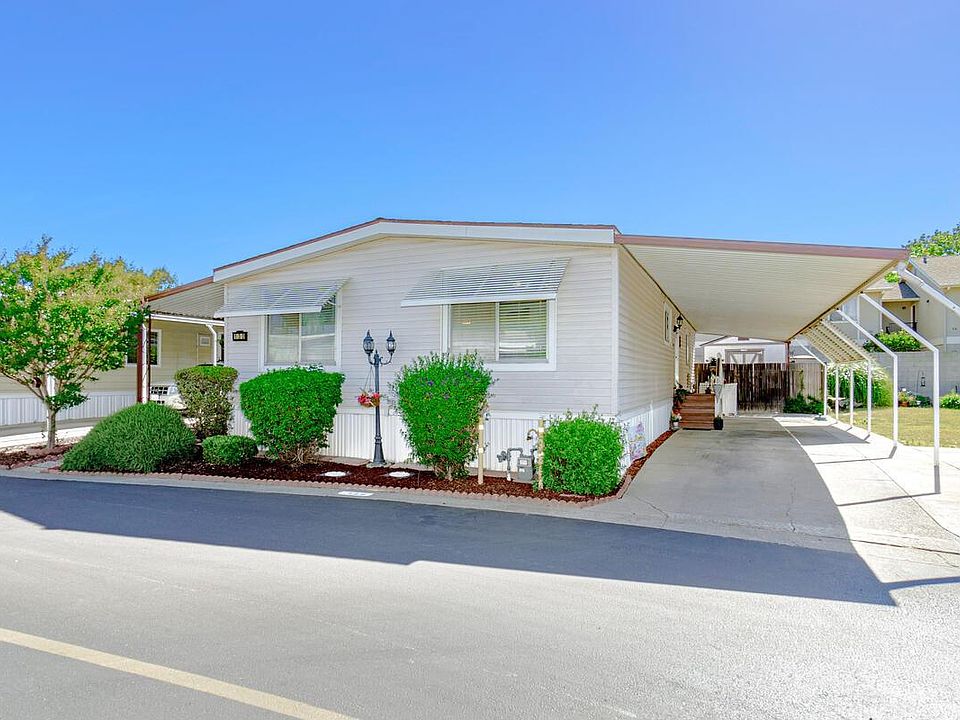 1st image of 130 Leisureville Cir