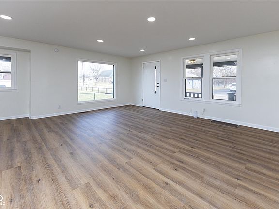 5th image of 5524 S Walcott St