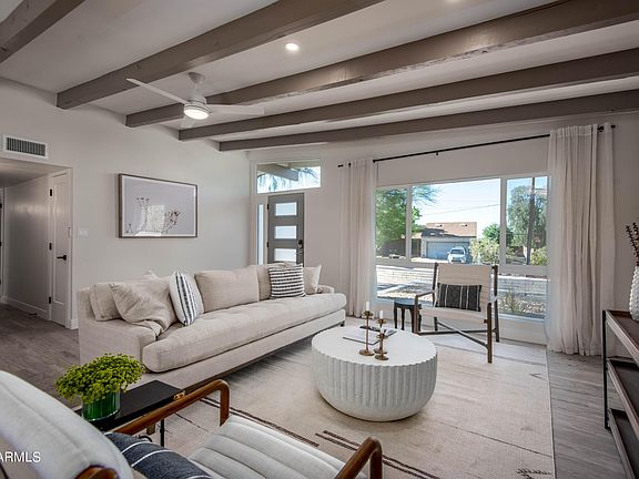 2nd image of 1432 E LAS PALMARITAS Drive