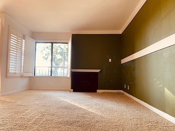 4th image of 2112 Apricot Dr #2112