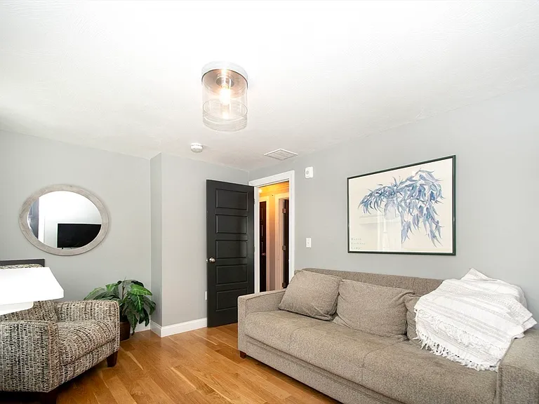 138 Elm St #30 — Photo 17
