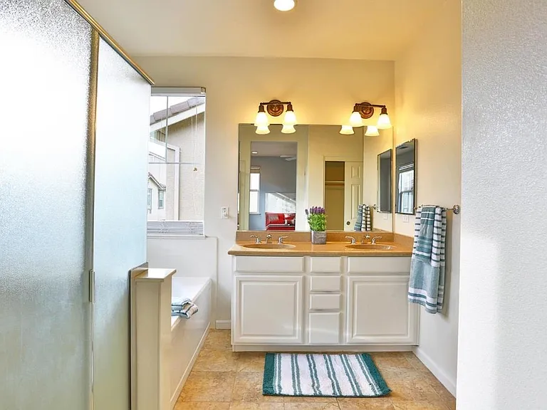 1047 Claridad Loop — Photo 12