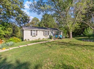 2121 Seven Mile Ferry Rd, Clarksville, TN 37040