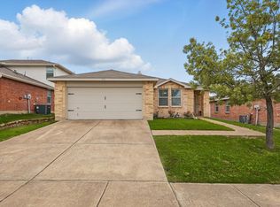 712 Riverflat Dr, Fort Worth, TX 76179