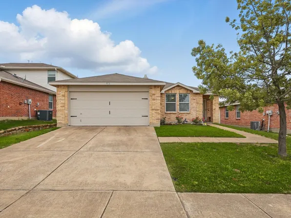 712 Riverflat Dr, Fort Worth, TX 76179