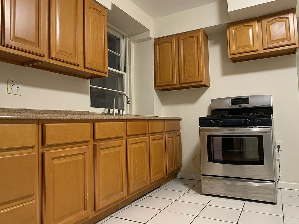 1st image of 5608 Avenue N #2